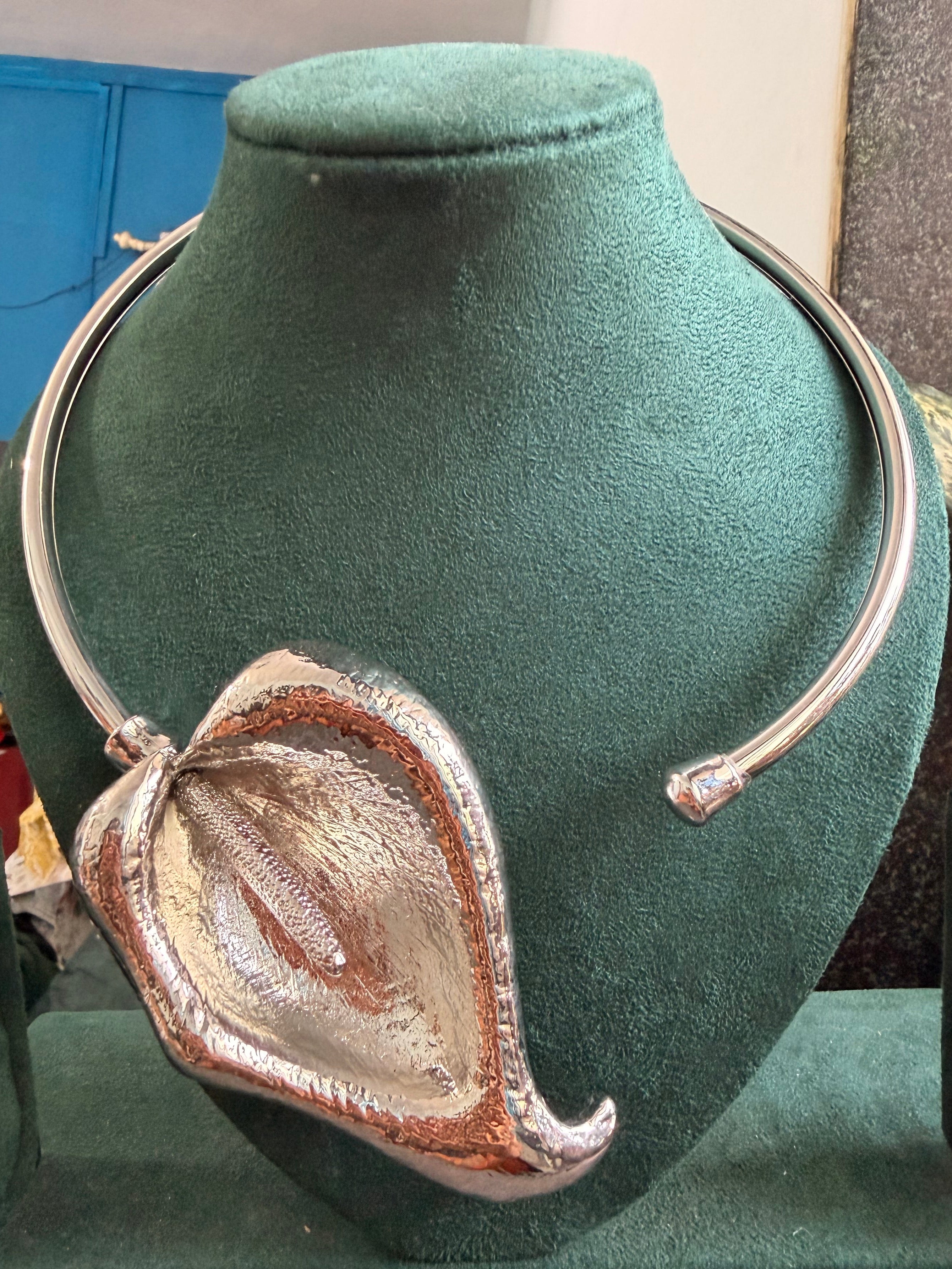 Water Lily Silver Choker
