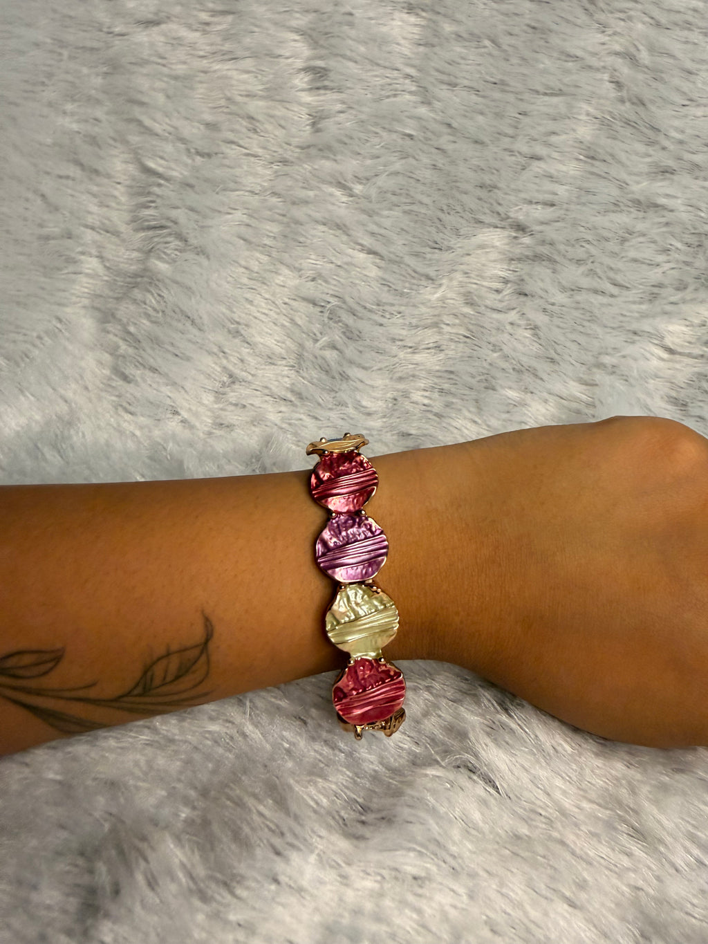 Hammered Coin - Elastic Bracelet