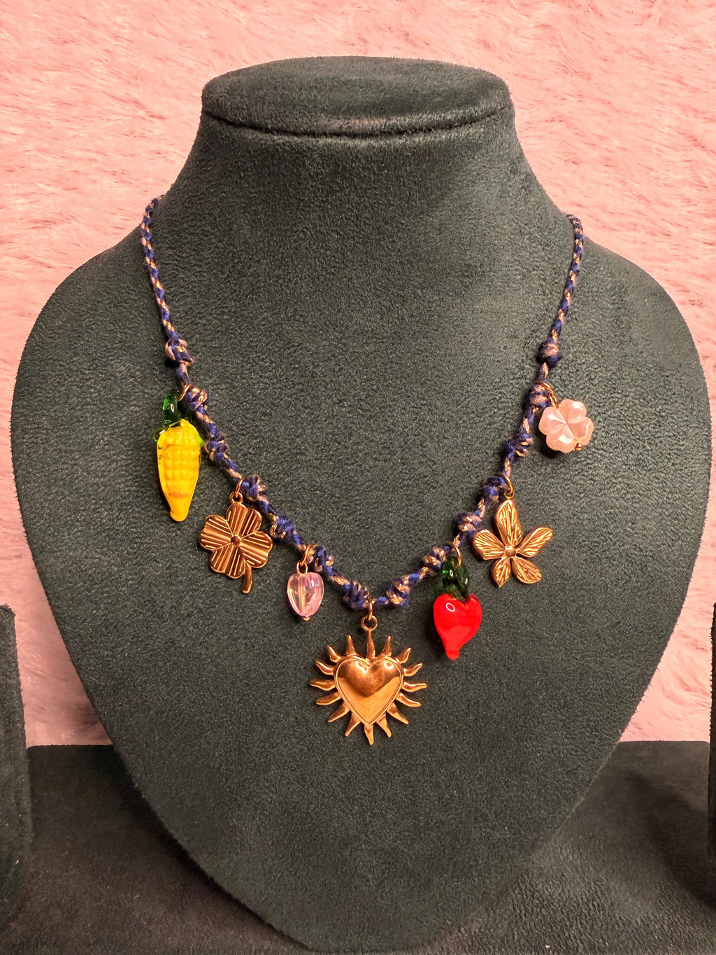 Charm thread Necklace